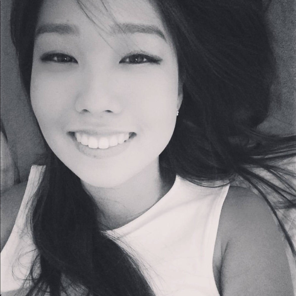 Meet your Posher, Yena